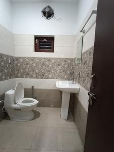 Bathroom Image of 1350 Sq.ft 3 BHK Builder Floor for rent in Pondha Dehradun for Rs. 35000