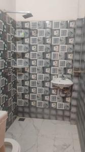 Bathroom Image of 1000 Sq.ft 2 BHK Builder Floor for rent in Jamalpur Colony Ludhiana for Rs. 7500