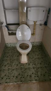 Bathroom Image of 668 Sq.ft 2 BHK Independent House for rent in Lake Town Kolkata for Rs. 15000