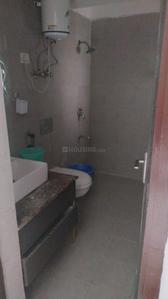 Bathroom Image of 680 Sq.ft 1 BHK Apartment / Flat for sale in Sunworld Arista, Sector 168 Noida for Rs. 8200000