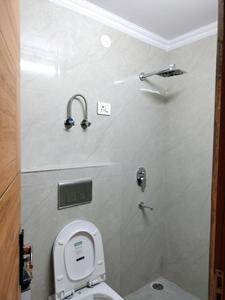 Common Bathroom Image of 2200 Sq.ft 4 BHK Apartment / Flat for sale in Ashoka Apartments, Sector 12 Dwarka New Delhi for Rs. 37000000