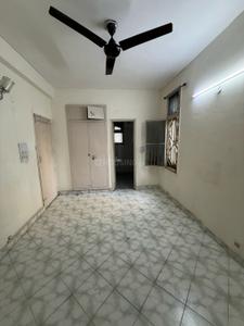 Hall Image of 1350 Sq.ft 3 BHK Apartment / Flat for rent in O C S Apartments, Mayur Vihar Phase 1 New Delhi for Rs. 45000