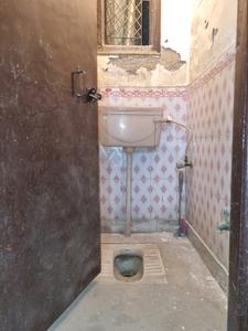 Common Bathroom Two Image of 450 Sq.ft 2 BHK Builder Floor for sale in Dwarka Mor New Delhi for Rs. 1750000