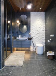 Image of 4590 Sq.ft 4 BHK Builder Floor for sale in Vasant Vihar, New Delhi for Rs. 270000000