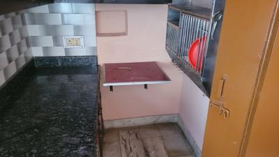 Balcony Image of 925 Sq.ft 2 BHK Apartment / Flat for rent in Darshan Purwa Kanpur for Rs. 12000