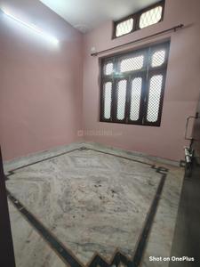 Bedroom Image of 1000 Sq.ft 2 BHK Builder Floor for rent in Vikas Nagar Lucknow for Rs. 16000