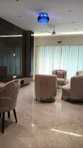 Hall Image of 850 Sq.ft 2 BHK Apartment / Flat for sale in Malad East Mumbai for Rs. 21000000