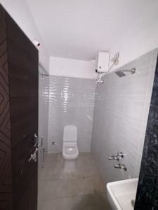 Bathroom Image of 700 Sq.ft 1 BHK Builder Floor for rent in Scheme 103 Indore for Rs. 13000