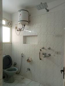 Common Bathroom One Image of 1400 Sq.ft 2 BHK Apartment / Flat for rent in Vasant Kunj New Delhi for Rs. 65000