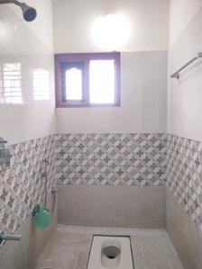 Common Bathroom One Image of 1143 Sq.ft 8 BHK Independent House for sale in Electronic City Bengaluru for Rs. 38500000