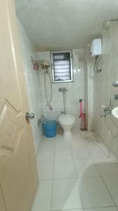 Bathroom Image of 800 Sq.ft 2 BHK Apartment / Flat for sale in Borivali West Mumbai for Rs. 18000000