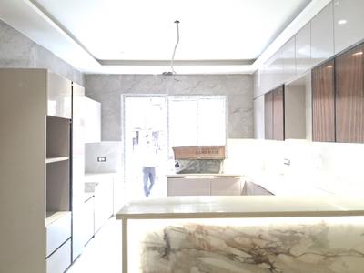 Kitchen Image of 2000 Sq.ft 3 BHK Builder Floor for sale in Raja Garden New Delhi for Rs. 35000000