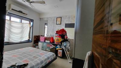 Bedroom Image of 2600 Sq.ft 4 BHK Apartment / Flat for rent in City Light Surat for Rs. 65000