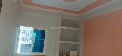 Bedroom Image of 600 Sq.ft 2 BHK Independent House for rent in Khemnichak Patna for Rs. 10000