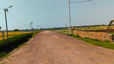 Image of 900 Sq.ft Residential Plot / Land for sale in OMR Shri Radha Rani Farms, Sunrakh Bangar, Vrindavan for Rs. 1800000