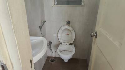 Bathroom Image of 650 Sq.ft 1 BHK Apartment / Flat for sale in Vijay Orovia, Hiranandani Estate Thane for Rs. 7000000