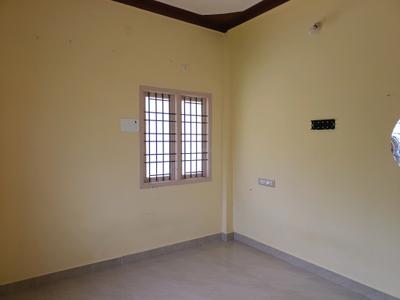 Bedroom Image of 600 Sq.ft 1 BHK Independent House for rent in Pallikaranai Chennai for Rs. 13000