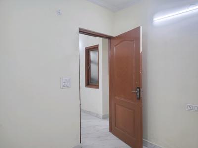 Bedroom Image of 600 Sq.ft 2 BHK Builder Floor for sale in Sangam Vihar New Delhi for Rs. 1600000