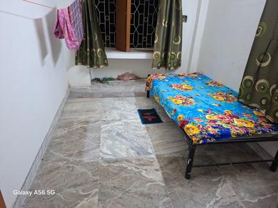 Bedroom Image of 450 Sq.ft 1 BHK Apartment / Flat for rent in Patuli Kolkata for Rs. 9000