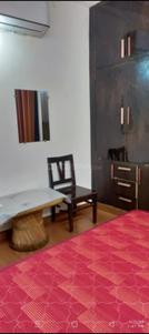 Bedroom Image of 1800 Sq.ft 3 BHK Builder Floor for rent in Palam Vihar Gurgaon for Rs. 45000