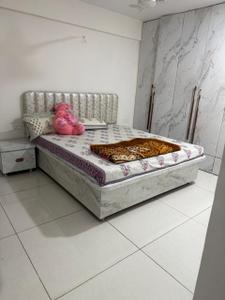 Bedroom Image of 3450 Sq.ft 4 BHK Apartment / Flat for rent in Shilp Paradise, Bodakdev Ahmedabad for Rs. 125000