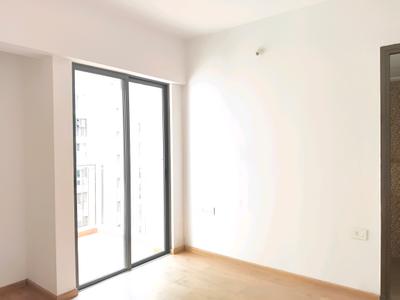Bedroom Image of 850 Sq.ft 2.5 BHK Apartment / Flat for rent in Lodha Palava Downtown, Palava Phase 2 Thane for Rs. 15000