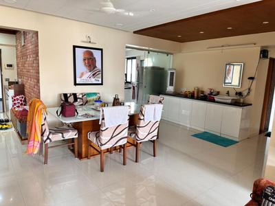 Hall Image of 2250 Sq.ft 3 BHK Apartment / Flat for sale in Satellite Ahmedabad for Rs. 21100000