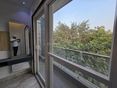 Balcony Image of 915 Sq.ft 2 BHK Builder Floor for rent in Rajouri Garden New Delhi for Rs. 35000