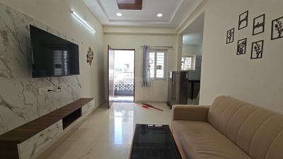 Living Room Image of 760 Sq.ft 1 BHK Apartment / Flat for rent in Kondapur Hyderabad for Rs. 28500