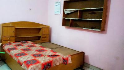 Bedroom Image of 500 Sq.ft 1 BHK Builder Floor for rent in LDA Colony Lucknow for Rs. 4000