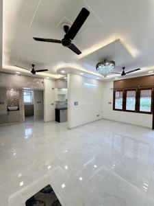 Hall Image of 1350 Sq.ft 3 BHK Apartment / Flat for sale in Patparganj New Delhi for Rs. 28000000