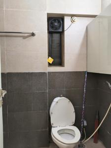 Common Bathroom Image of 1911 Sq.ft 3 BHK Apartment / Flat for sale in Basant Apartment, Cuffe Parade Mumbai for Rs. 100000000