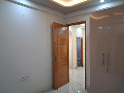 Bedroom Image of 1050 Sq.ft 2 BHK Apartment / Flat for sale in  Ridhi Apartment , Sector 104 Noida for Rs. 4250000
