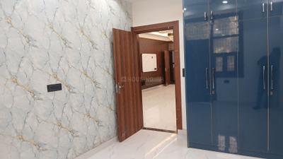 Bedroom Image of 1300 Sq.ft 3 BHK Apartment / Flat for sale in Shalimar Garden Ghaziabad for Rs. 11000000