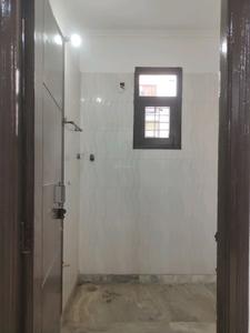 Common Bathroom Image of 2000 Sq.ft 3 BHK Builder Floor for sale in Green Field Colony Faridabad for Rs. 13500000
