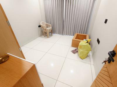 Bathroom Image of 2400 Sq.ft 3 BHK Apartment / Flat for rent in Raysan Gandhinagar for Rs. 40000