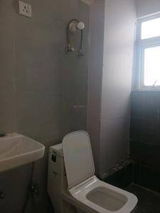 Common Bathroom Image of 900 Sq.ft 3 BHK Apartment / Flat for sale in GLS Arawali Homes 2, Sector 4 Sohna for Rs. 5800000