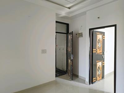 Living Room Image of 750 Sq.ft 2 BHK Builder Floor for sale in DLF Ankur Vihar Ghaziabad for Rs. 2375000