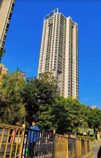 Rustomjee Summit Main Image 1