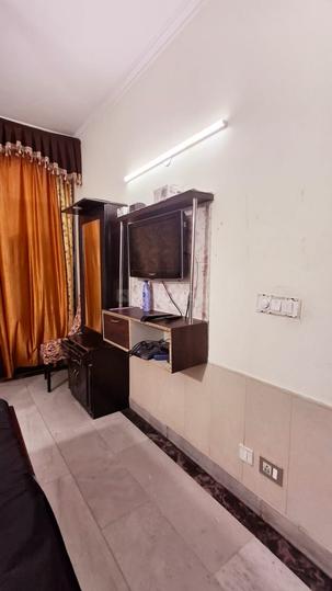 H apartment Bedroom 1