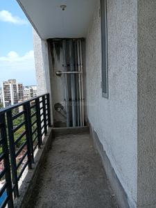 Balcony Image of 900 Sq.ft 2 BHK Apartment / Flat for sale in Solitaire Heights, Malad West Mumbai for Rs. 16500000