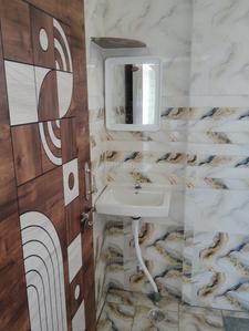 Bathroom Image of 800 Sq.ft 2 BHK Builder Floor for rent in Vajarahalli Bengaluru for Rs. 15500