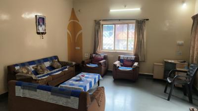 Living Room Image of 1600 Sq.ft 3 BHK Independent House for rent in Saudamini Sudamini Society, Kothrud Pune for Rs. 48000