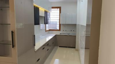 Kitchen Image of 3000 Sq.ft 4 BHK Duplex for sale in Modipuram Meerut for Rs. 15555550
