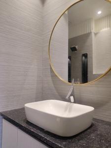 Bedroom Two Image of 3000 Sq.ft 3.5 BHK Builder Floor for rent in Sector 27 Gurgaon for Rs. 100000
