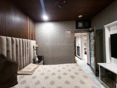 Bedroom Image of 2000 Sq.ft 4.5 BHK Apartment / Flat for sale in Sector 5 Rohini New Delhi for Rs. 22500000