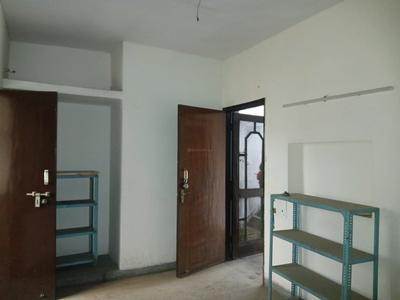 Bedroom Image of 1500 Sq.ft 3 BHK Apartment / Flat for sale in Madhur Apartment, Paschim Vihar New Delhi for Rs. 16500000