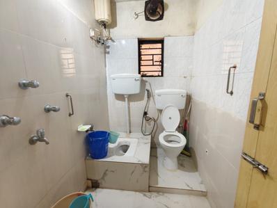 Image of 1700 Sq.ft 3 BHK Apartment / Flat for sale in Nagerbazar, Kolkata for Rs. 6800000