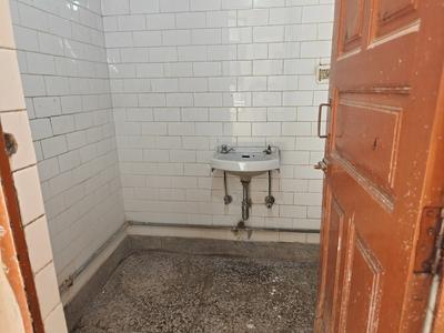Image of 1350 Sq.ft 2 BHK Builder Floor for rent in Arjun Nagar, New Delhi for Rs. 35000