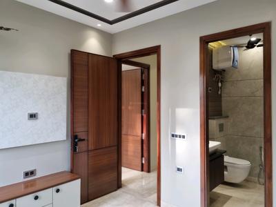 Bedroom Image of 1350 Sq.ft 3 BHK Builder Floor for sale in Janakpuri New Delhi for Rs. 39500001